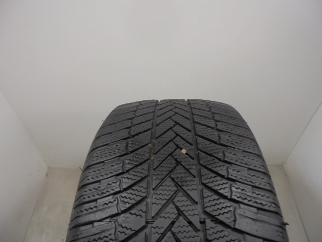 Bridgestone LM005 gumiabroncs