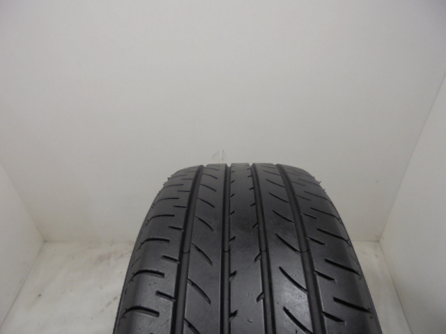 Yokohama E51B Bluearth gumiabroncs