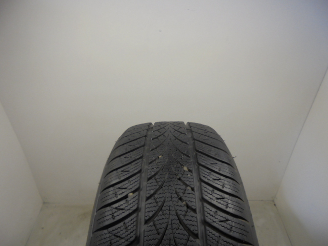 Triangle TW401 gumiabroncs