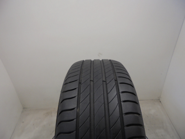 Michelin Primacy 4 gumiabroncs