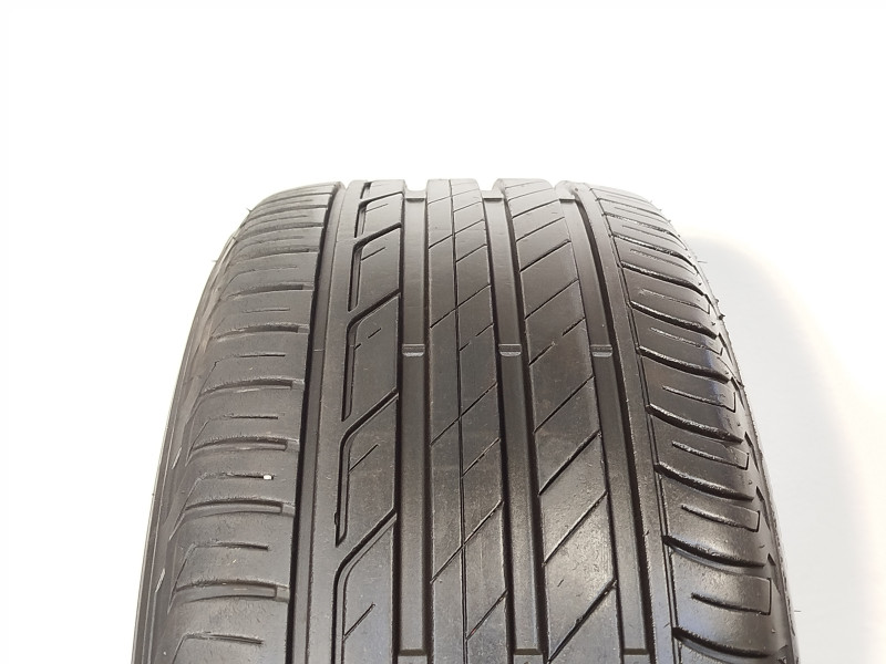 Bridgestone T001 gumiabroncs