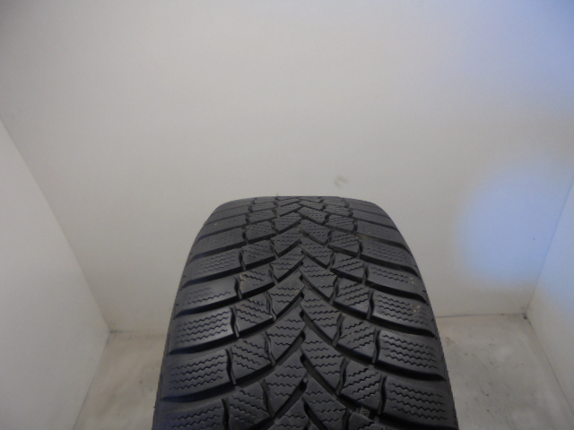 Bridgestone LM001 gumiabroncs