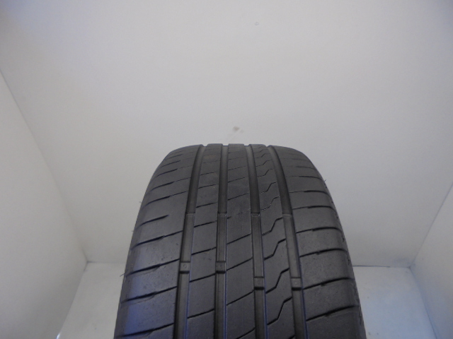 Firestone Roadhawk gumiabroncs