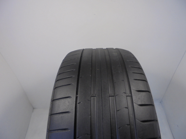 Pirelli Pzero gumiabroncs