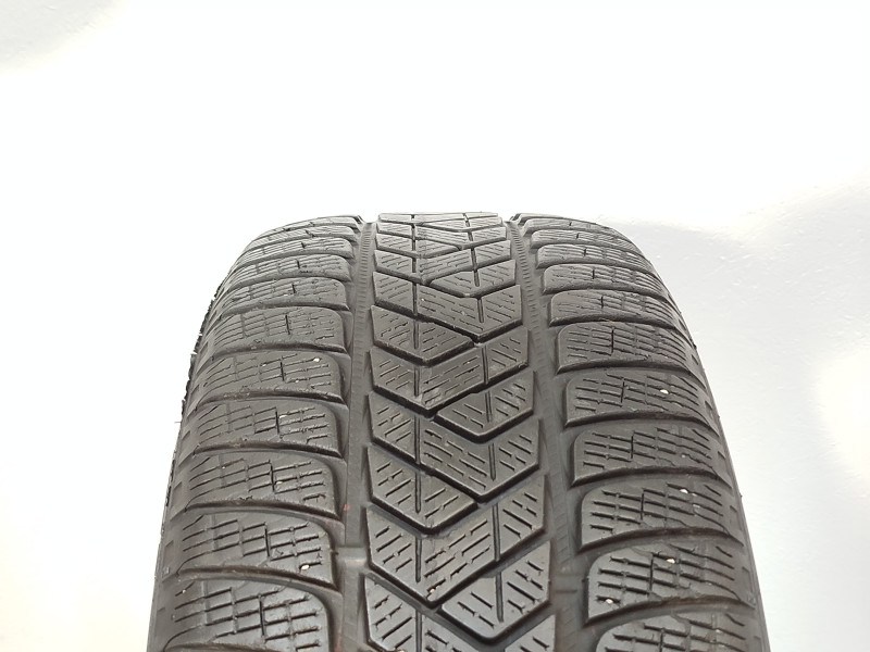 Pirelli Scorpion Winter gumiabroncs