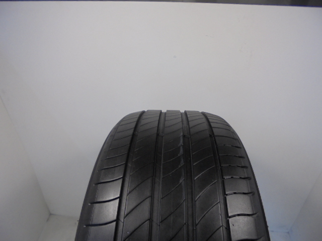 Michelin Primacy 4 gumiabroncs