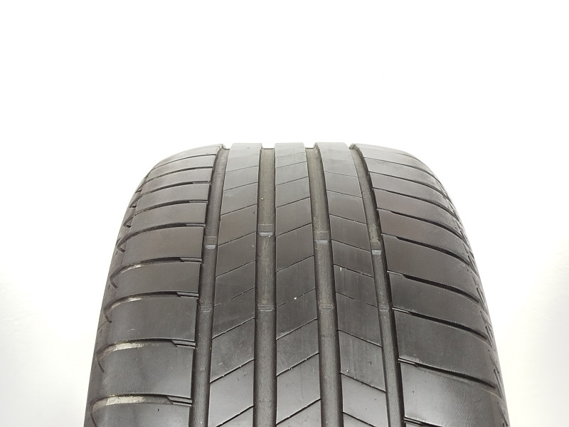 Bridgestone Turanza T005 seal gumiabroncs